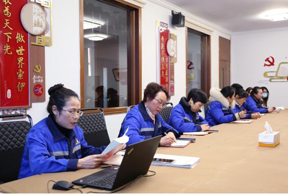 坚定理想信念 汲取奋斗力量